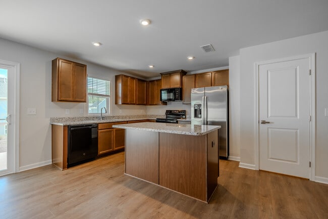 Photo - 113 Filly Ln