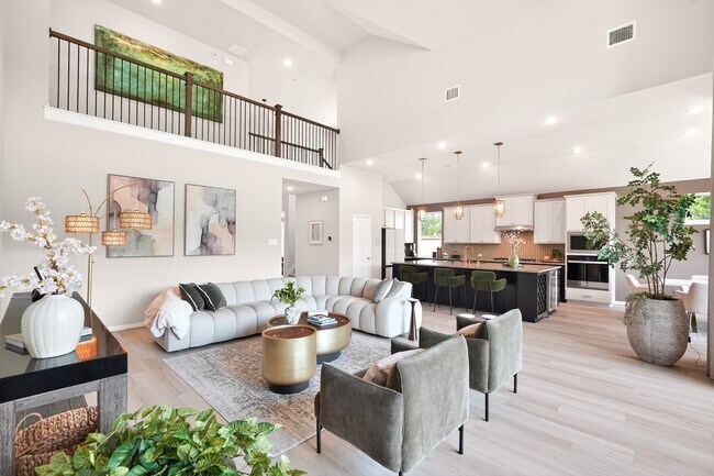 Photo - 21967 Gateway Arch Dr