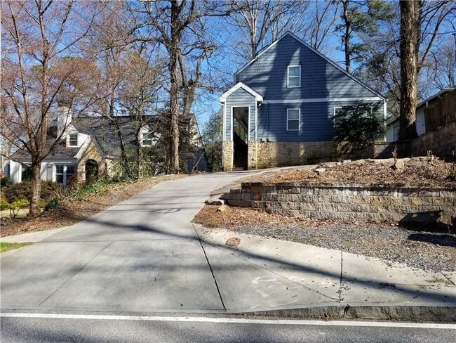 Building Photo - 2091 Northside Dr NW