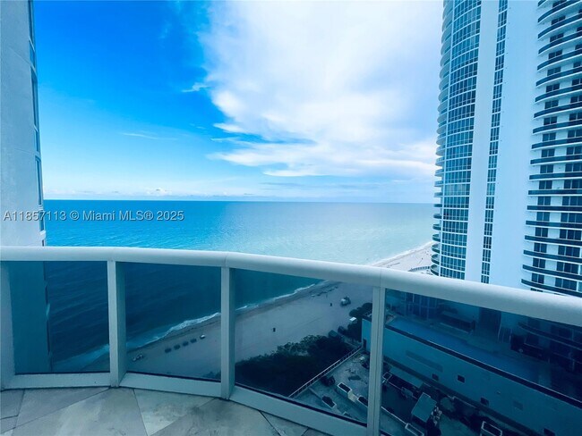 Building Photo - 16001 Collins Ave Unit 1402
