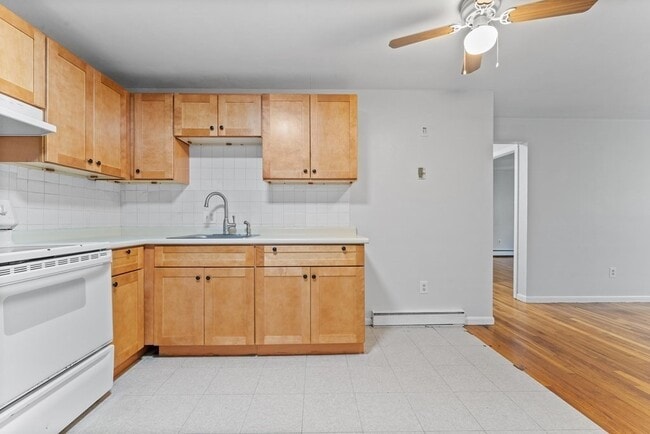 Photo - 580 Cummins Hwy Unit 16