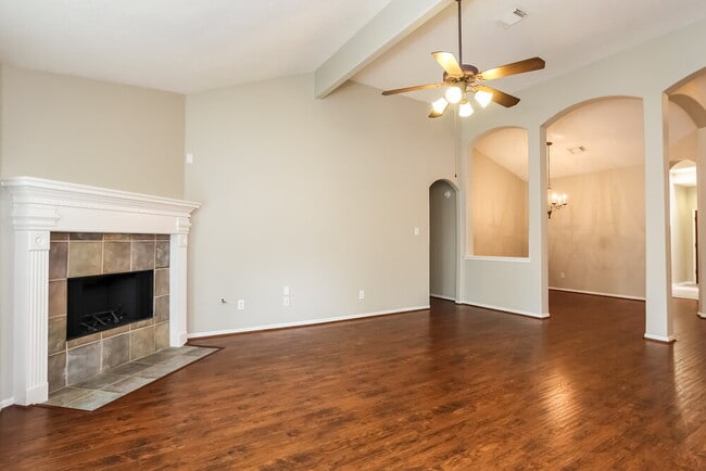 Photo - 27 Orchid Grove Pl