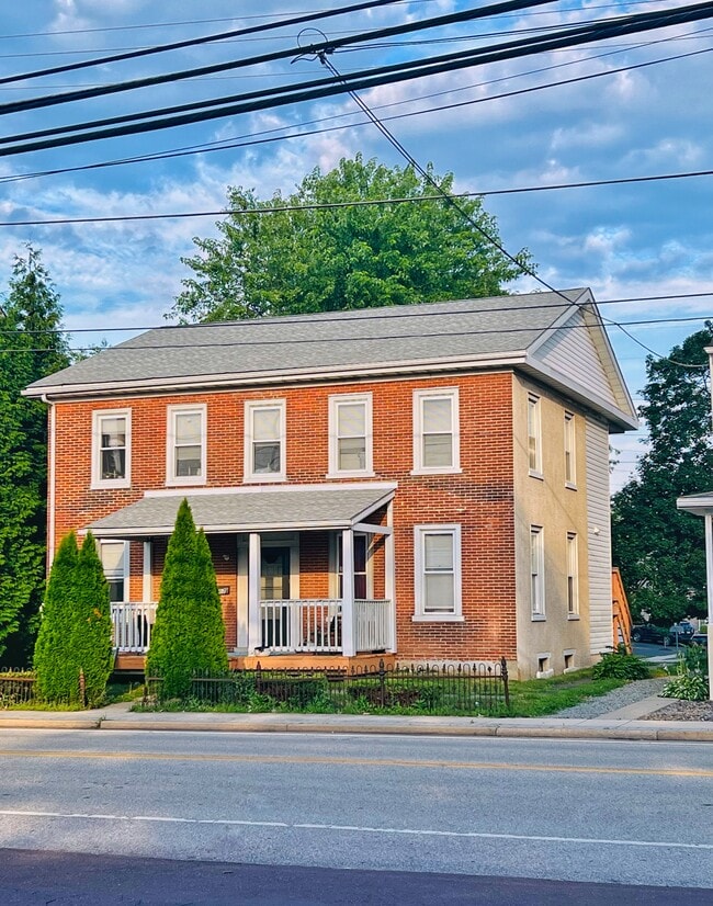 Front of property - 1907 W Point Pike Unit 1