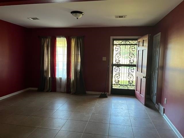 Photo - 1601 Oberle Rd