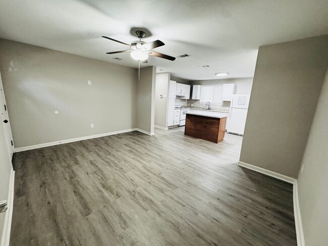 7440 Bomer Dr