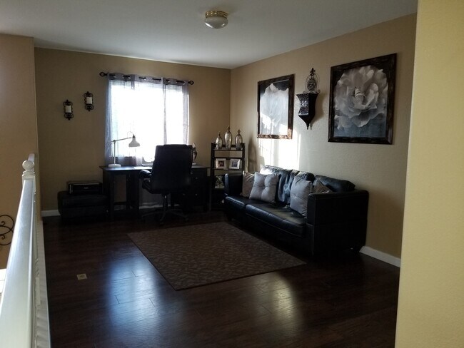 Photo - Do not disturb the tenants, You must apply...