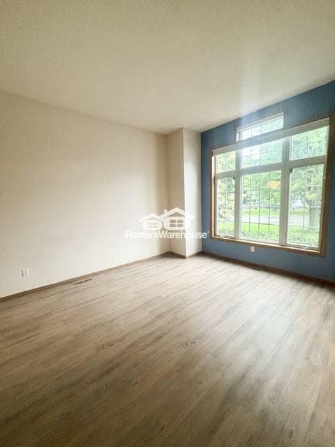 Photo - 1405 8th Ave N