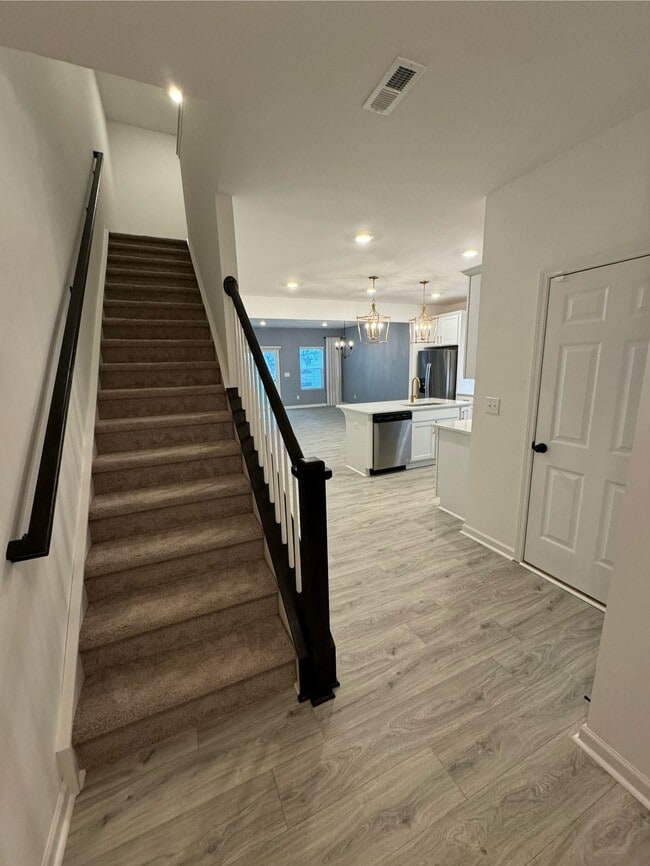 Photo - 709 Bellmouth Rd