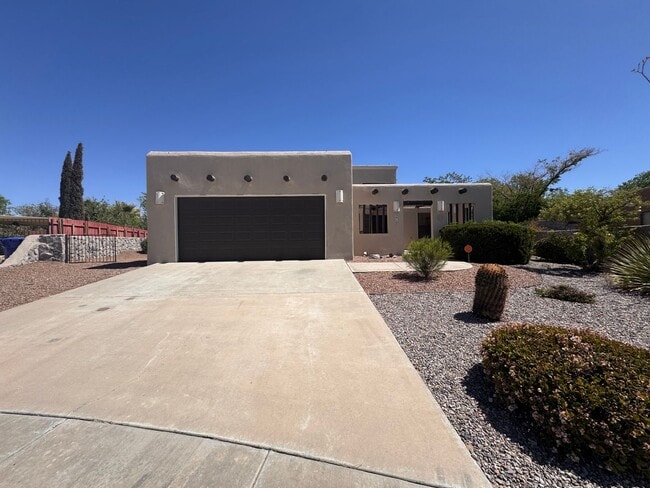 Gorgeous Home off Settlers Pass - Gorgeous Home off Settlers Pass