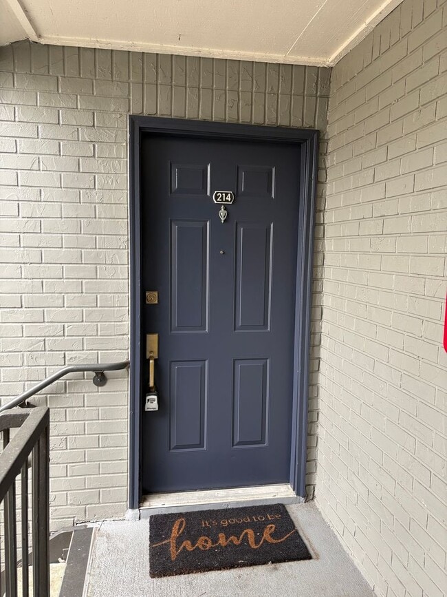 Photo - **CABANA KEY** One Bedroom ready for occupancy Unit 3756 Idlebrook 214