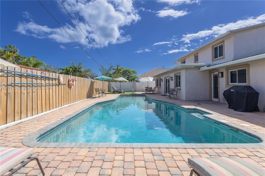 Photo - 1660 NE 25th Ave