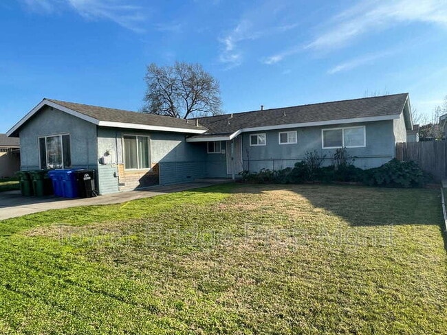 Photo - 8724 Halverson Dr