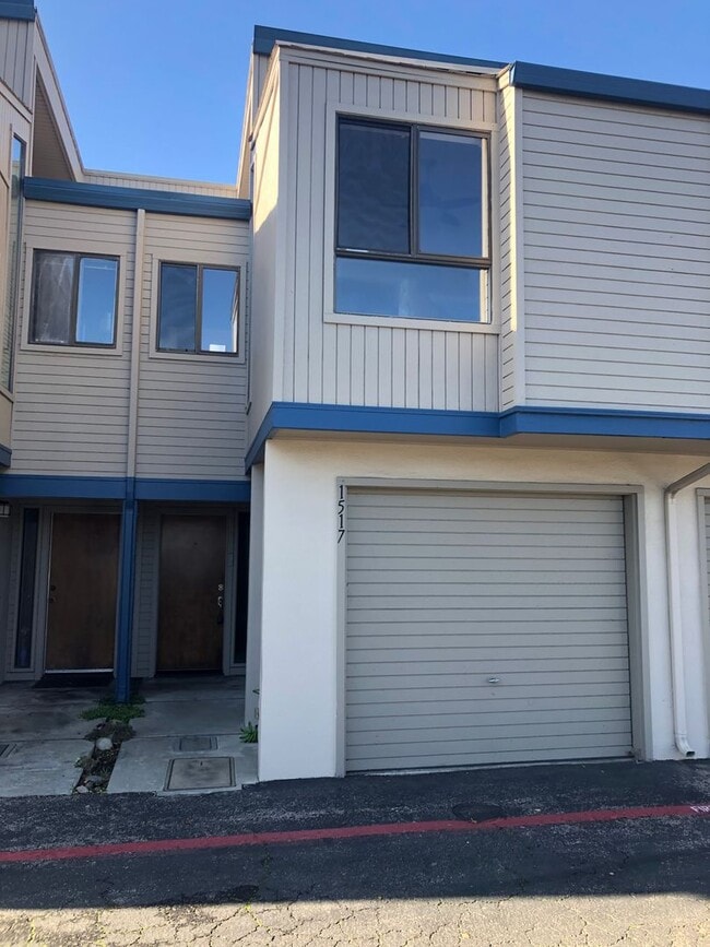 2Br/2Ba - 1 Car Garage Townhouse in the He... - 2Br/2Ba - 1 Car Garage Townhouse in the He...