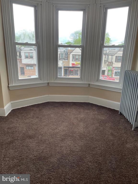 Photo - 526 MacDade Blvd