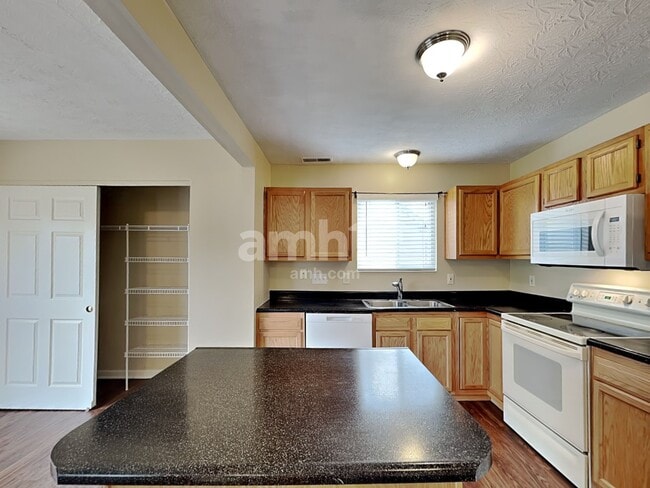 Photo - 6530 N Andover Way