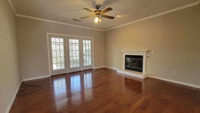 Photo - 24 Chipmunk Court