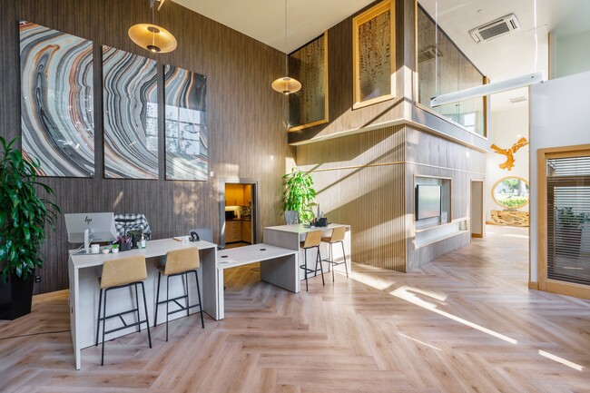 Building Photo - Elements Rental