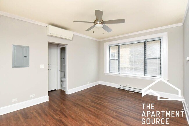 Photo - 817 W Lakeside Pl Unit 106
