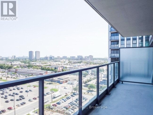 33 Frederick Todd Wy Unit 1307