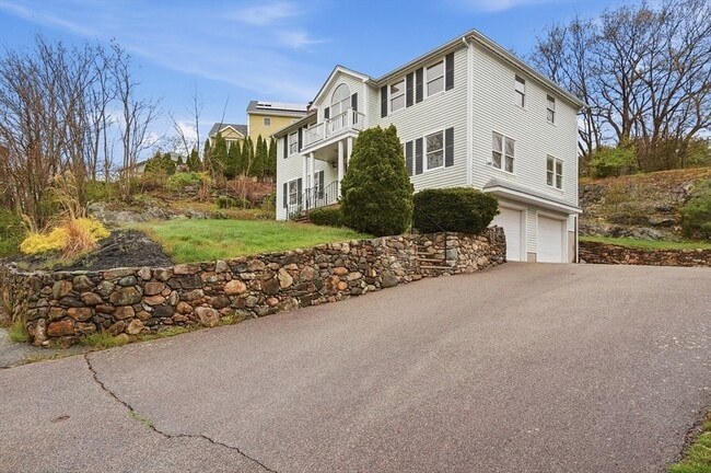 Photo - 11 Roseanna Park Dr