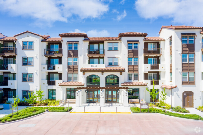 Building Photo - Deer Creek Apartments