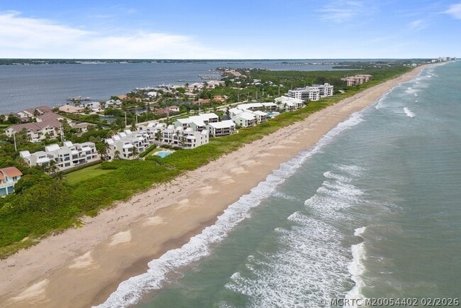 Building Photo - 2051 NE Ocean Blvd Unit C13