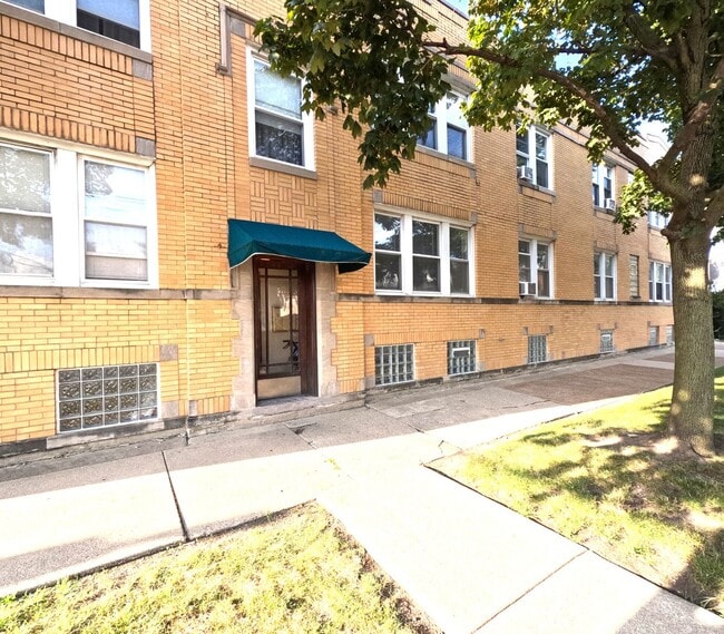Building Photo - 5548-5550 Farragut Unit 5548-1 Rental
