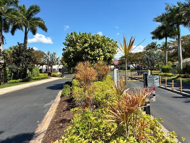 Photo - Peaceful Paradise in Fort Myers – Move-In Ready