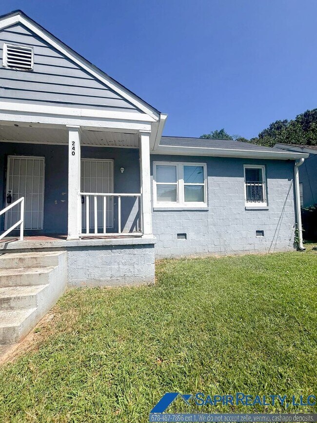 Charming 2Bedroom Duplex Move in by 10/... House House Rental in