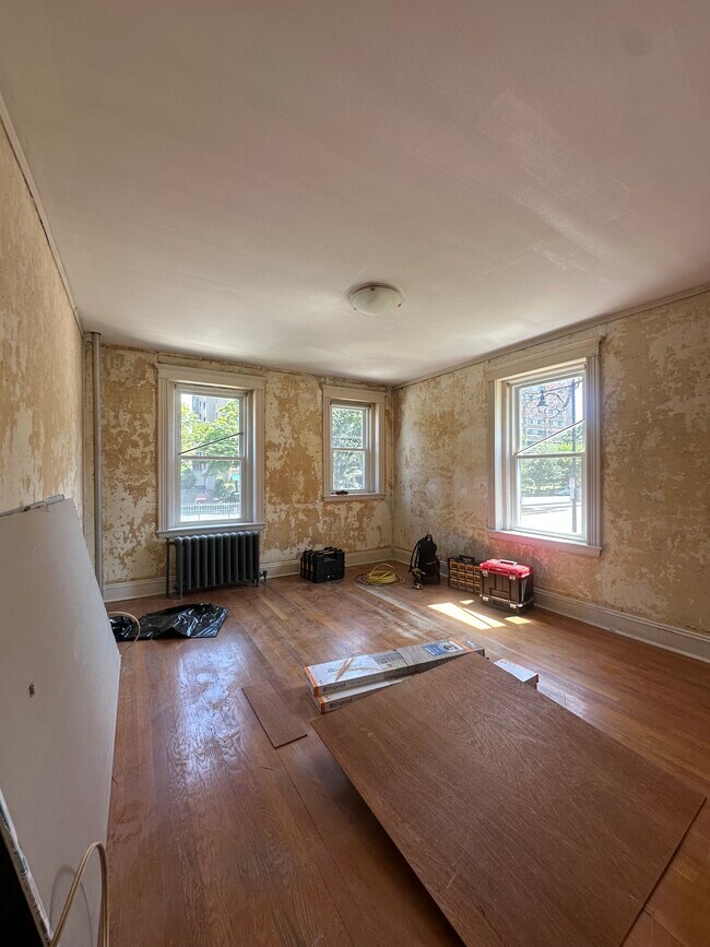 Building Photo - 1933 Commonwealth Ave Unit 17 Rental