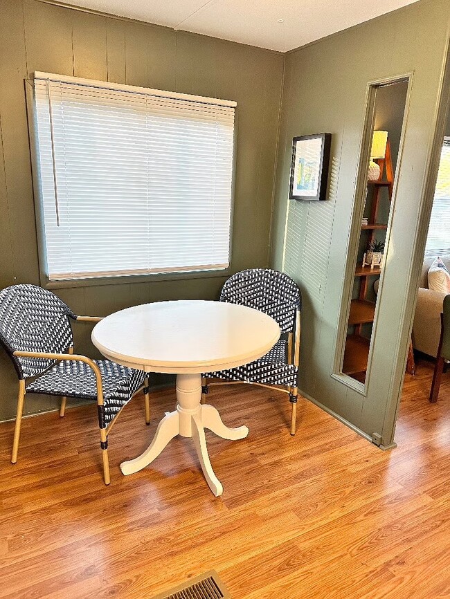 Photo - 4414 Holly Leaf Rd