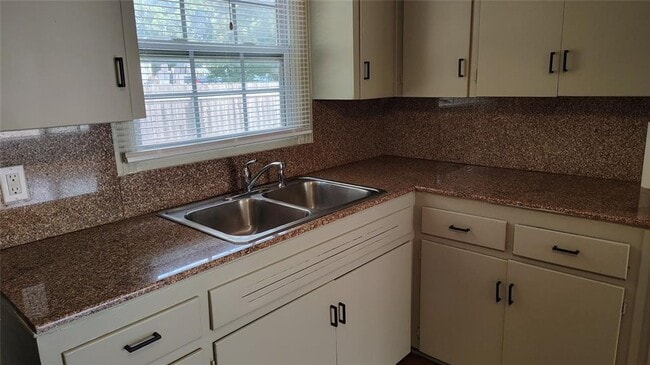 Photo - 2 Bedroom 1 Bath in North Austin