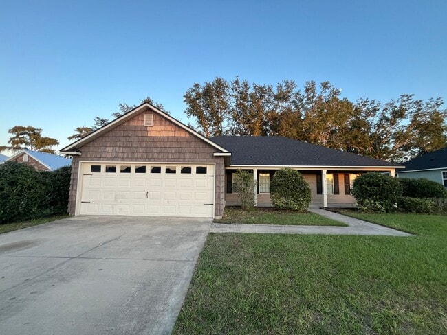 Building Photo - 3BR/2BA Located in Miller Farms Subdivision Across from MAFB!