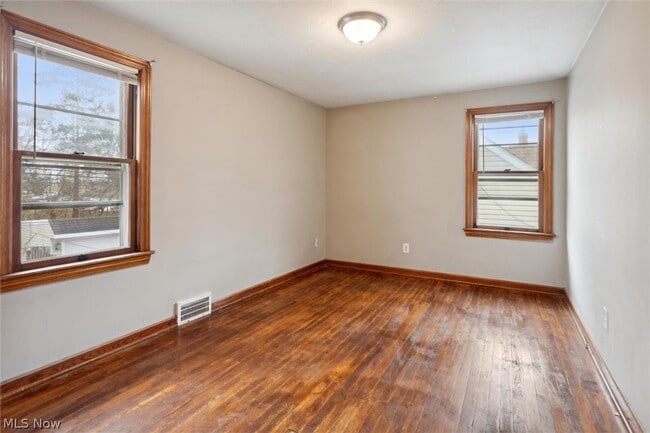 Photo - 9504 S Highland Ave
