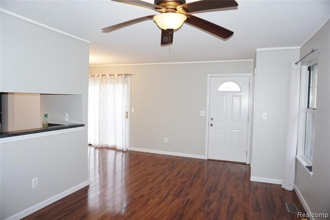 Photo - 33647 Bayview Dr