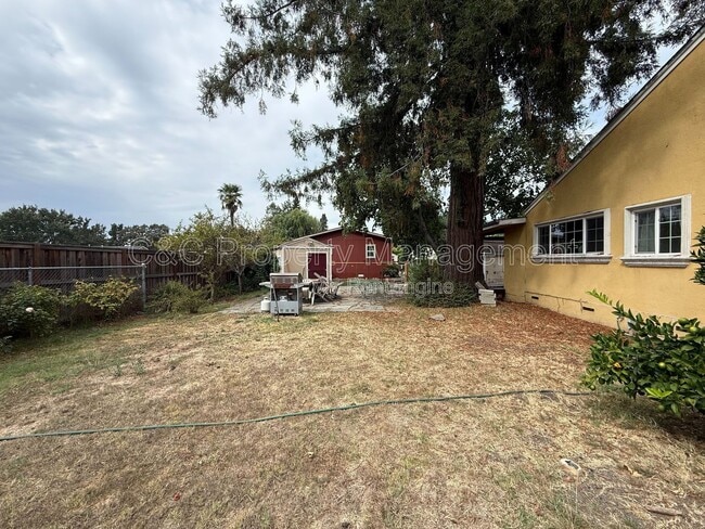 Photo - 1203 Stony Point Rd
