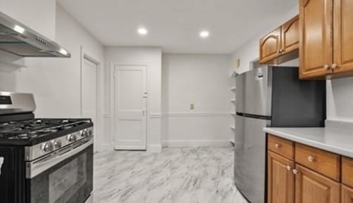 *Pictures are representative samples of the advertised unit. In some cases, the actual units you tou - 14 Beechcroft St Unit B1