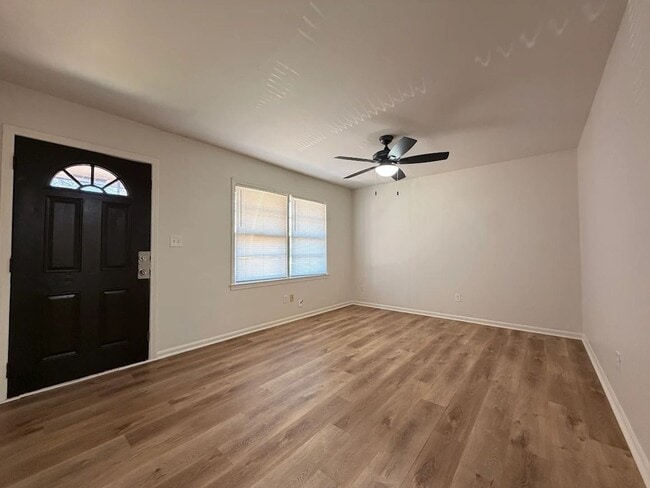 Photo - 1329 Watts Rd Unit 1329 Watts Rd -  A