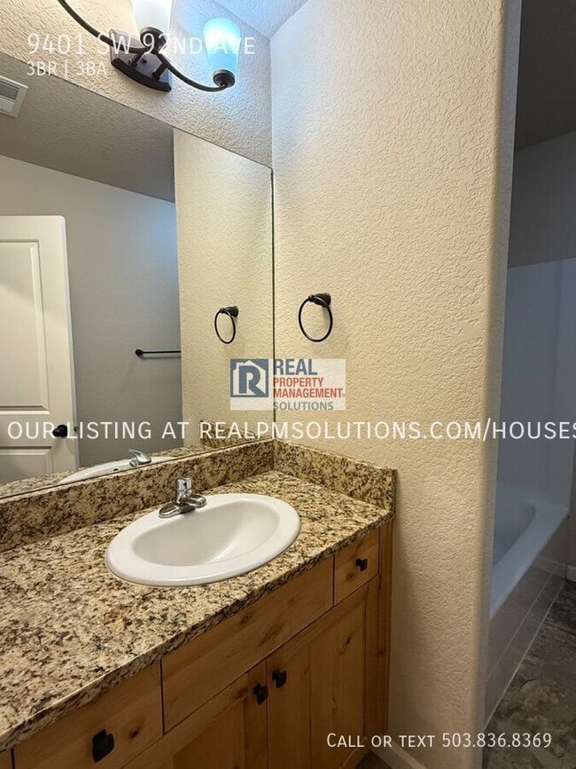 Photo - 9401 SW 92nd Ave