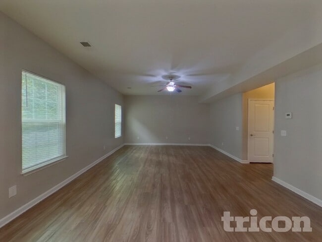 Photo - 246 Bridgeport Rd