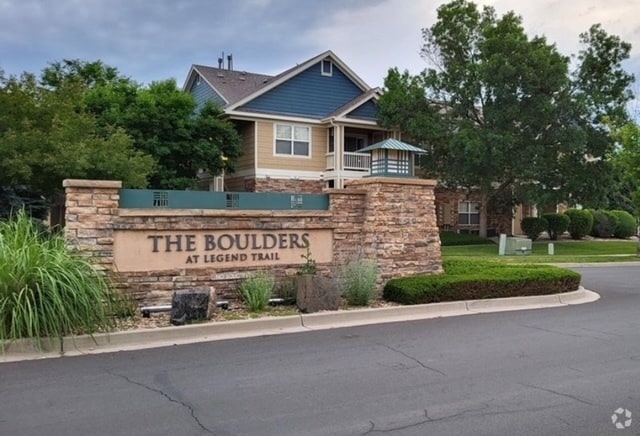 Building Photo - 3575 Boulder Cir Unit 201 Rental