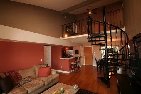 Building Photo - 51 Mount Kemble Ave Unit 305