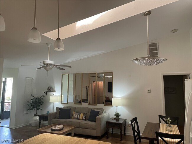 Photo - 1433 SW 51st Ln