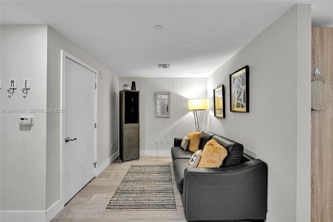 Photo - 16385 Biscayne Blvd Unit 1020