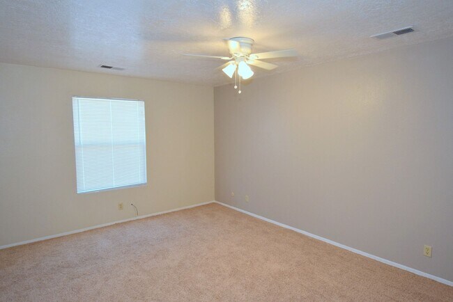 Photo - 3 bed 2 bath 2cg in SE Rio Rancho