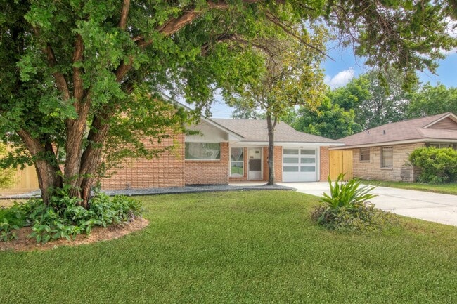 Photo - 1703 Ansbury Dr Casa