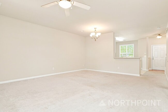 Photo - 4411 Log Cabin Dr
