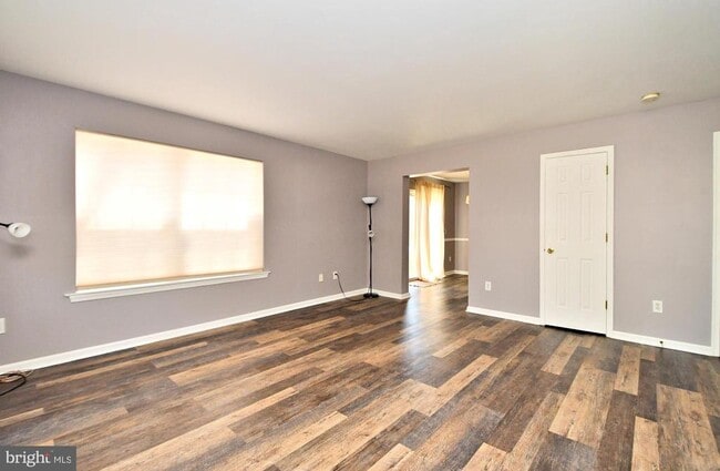 Photo - 106 Westminster Ct