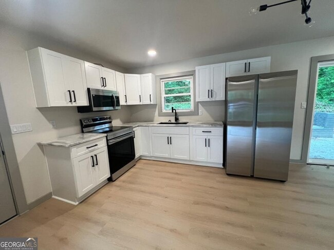 Photo - 4396 Greenleaf Cir SW