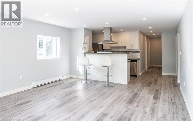 Photo - 529 Elm St Unit 16